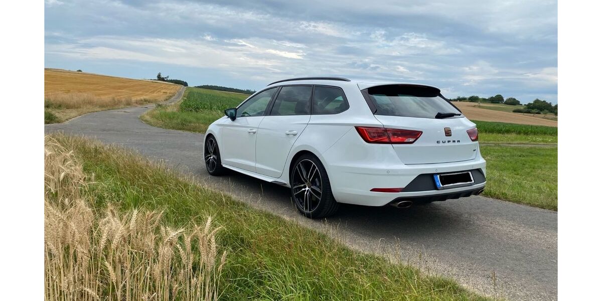 Seat Leon 96.000 km 21.999 &euro; Buseck 35418