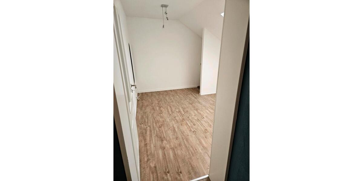 Dachgeschoßwohnung Lippstadt Overhagen - 2 Zimmer, 58 m&sup2;, 139.000&euro; | Angebot:26279756
