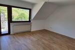 Dachgeschoßwohnung Briedel - 1 Zimmer, 120 m&sup2;, 720&euro; | Angebot:26099019