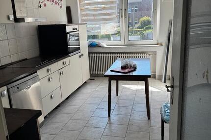 Haus Alsdorf - 15 Zimmer, 350 m&sup2;, 720.000&euro; | Angebot:27163327