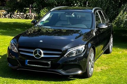 Mercedes-Benz 220 192.400 km 14.400 &euro; Plate 19086