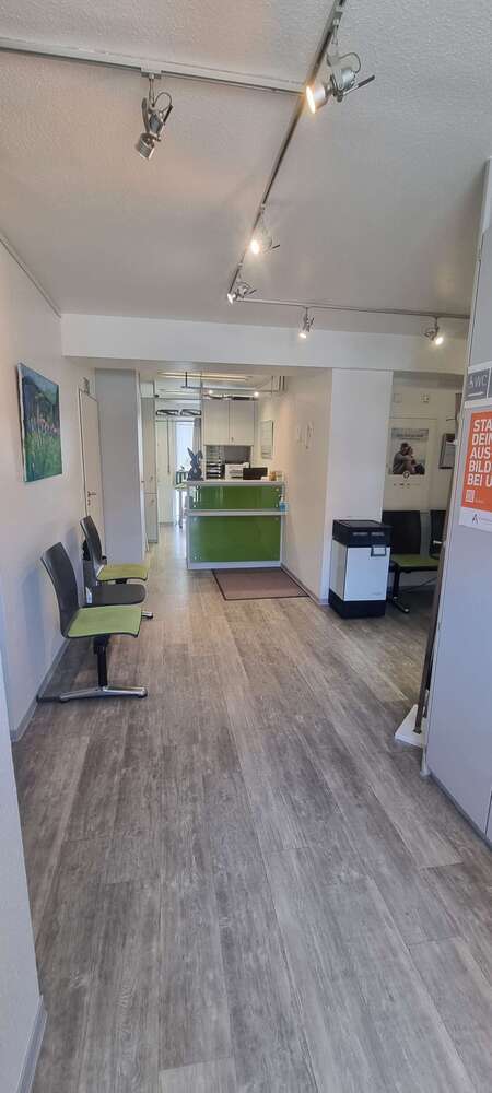 Büro in Korschenbroich 1.215,30 € 105.7 m²