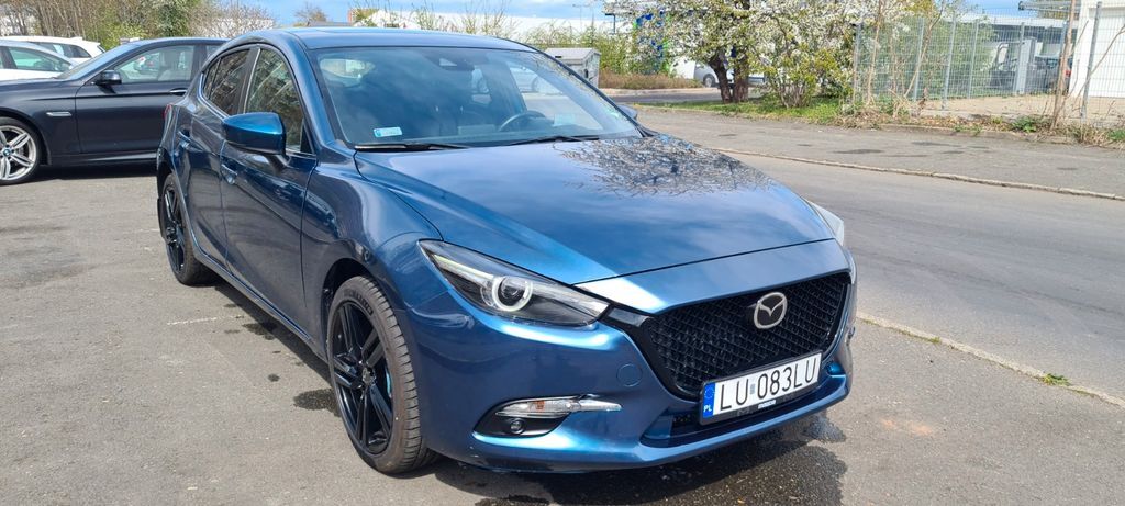 Mazda 3 82.000 km 12.500 € Erfurt 99099