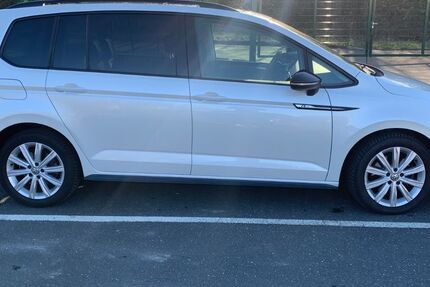 VW Touran 144.800 km 19.000 &euro; Wülfrath 42489
