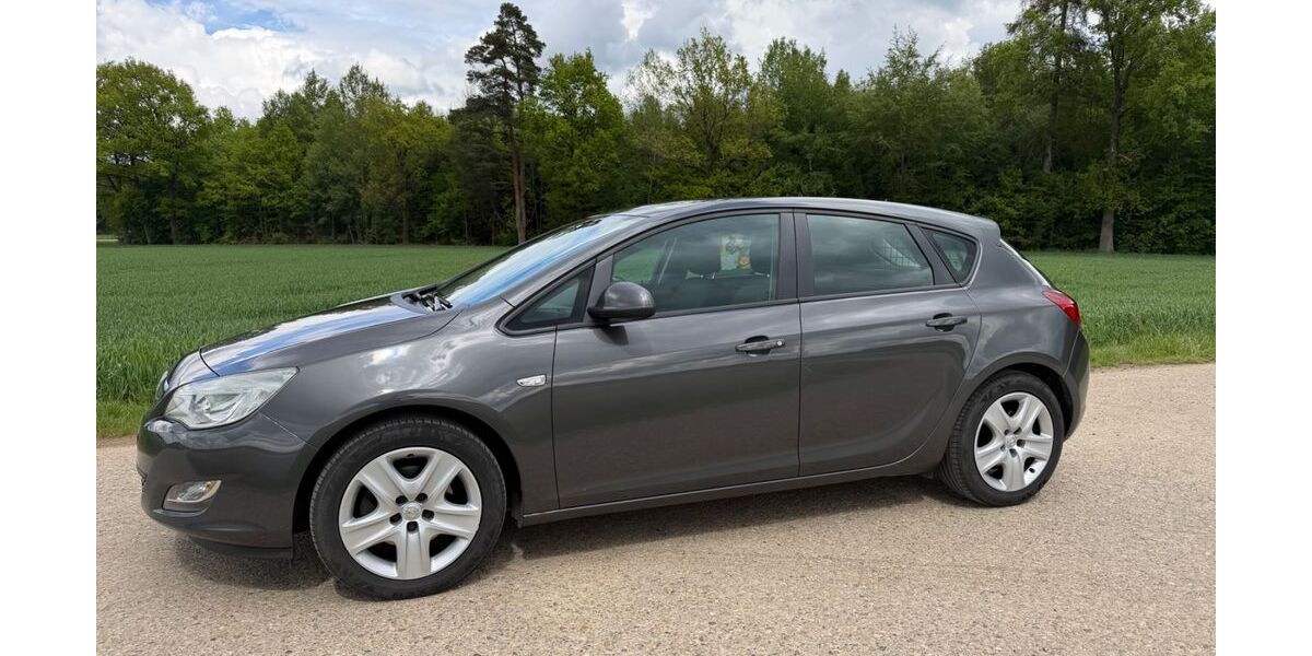 Opel Astra 219.812 km 3.900 &euro; Adelschlag 85111