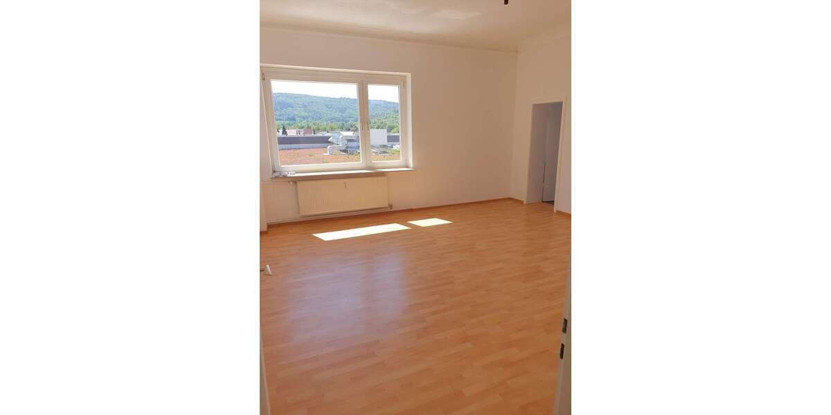Etagenwohnung Plüderhausen - 4.5 Zimmer, 120 m&sup2;, 310.000&euro; | Angebot:27116428