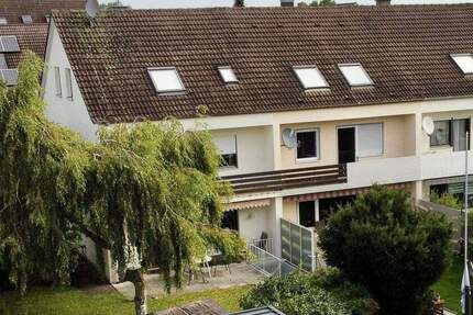 Reiheneckhaus in freundlicher Umgeben 7 zimmer