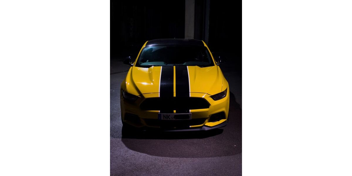Ford Mustang 145.000 km 29.900 &euro; Illingen 66557