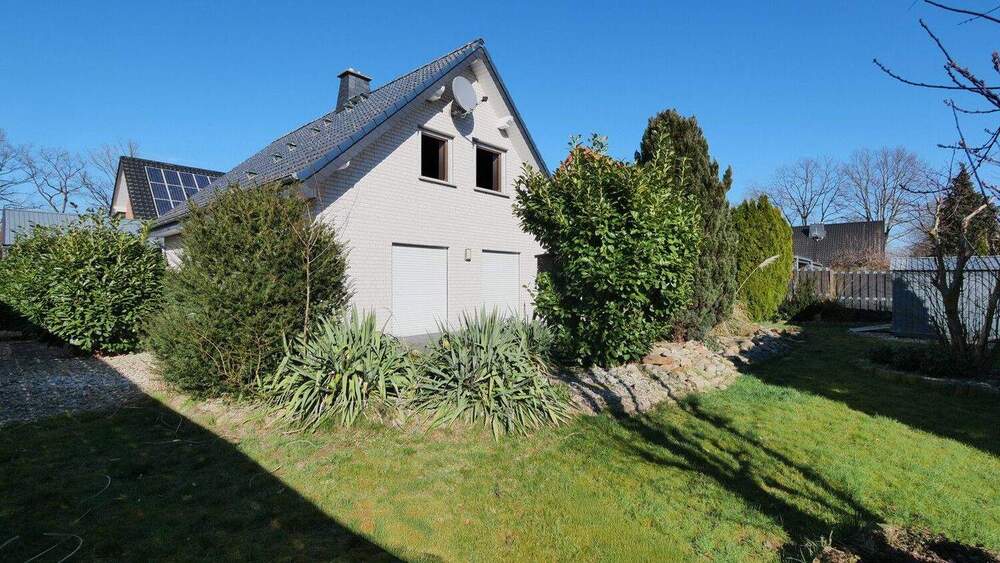 Einfamilienhaus Salzkotten / Mantinghausen Mantinghausen - 5 Zimmer, 193 m&sup2;, 449.000&euro; | Angebot:25338586