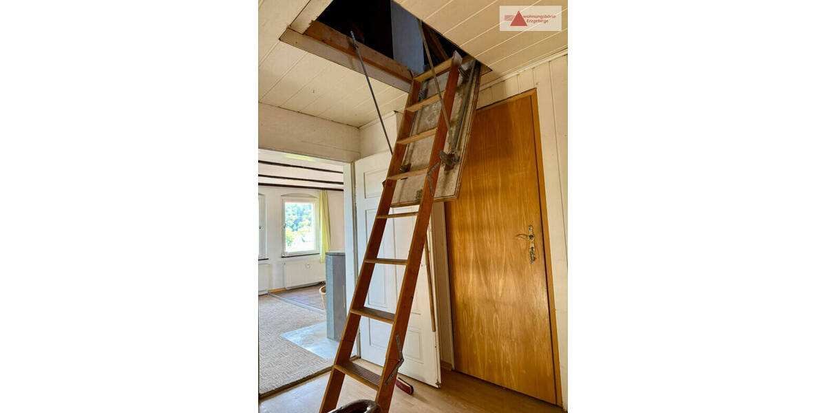 Reihenmittelhaus Zschopau - 9 Zimmer, 210 m&sup2;, 69.000&euro; | Angebot:22452439