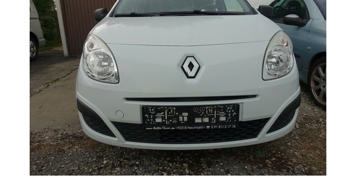 Renault Twingo Authentique §10/27 R/CD ZV-FB ABS 132.700 km 2.300 &euro; Neumarkt/OPf 92318