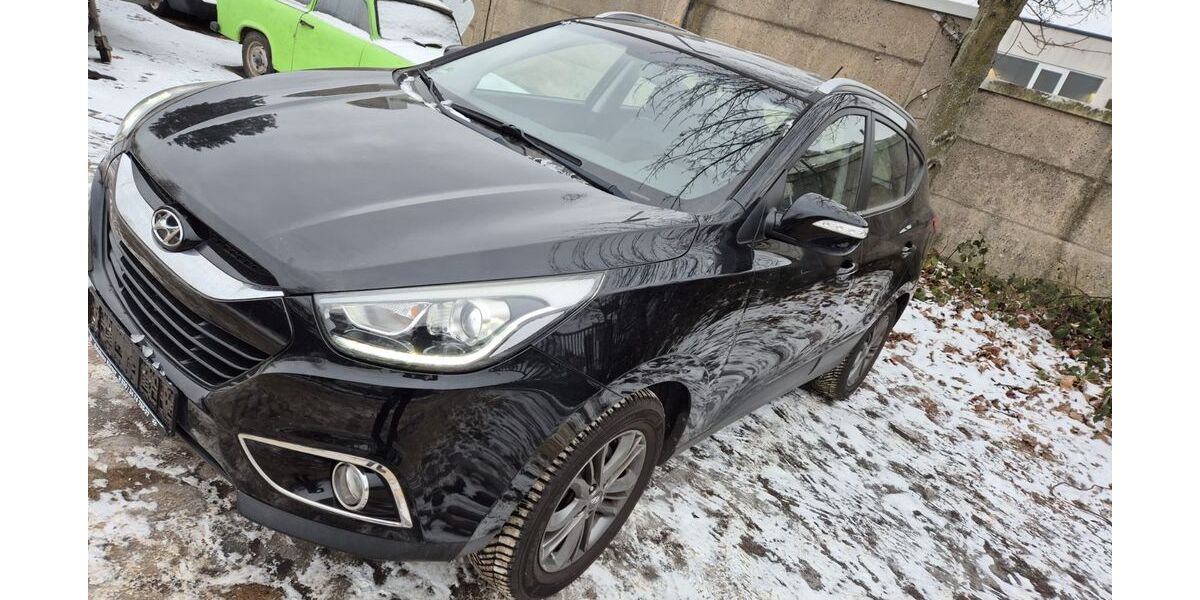 Hyundai ix35 76.400 km 9.000 &euro; Berlin 13055