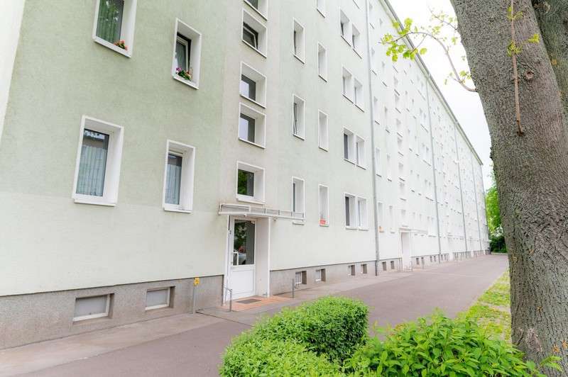 Wohnung zum Mieten in Magdeburg 315 € 48 m²