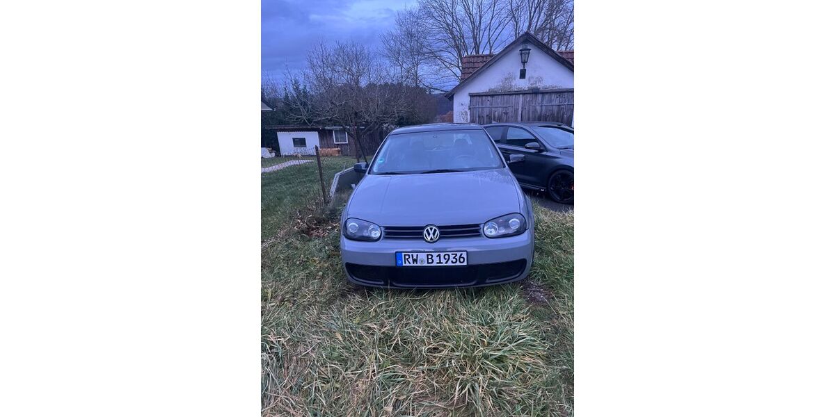 VW Golf 300.000 km 4.000 &euro; Oberndorf am Neckar 78727
