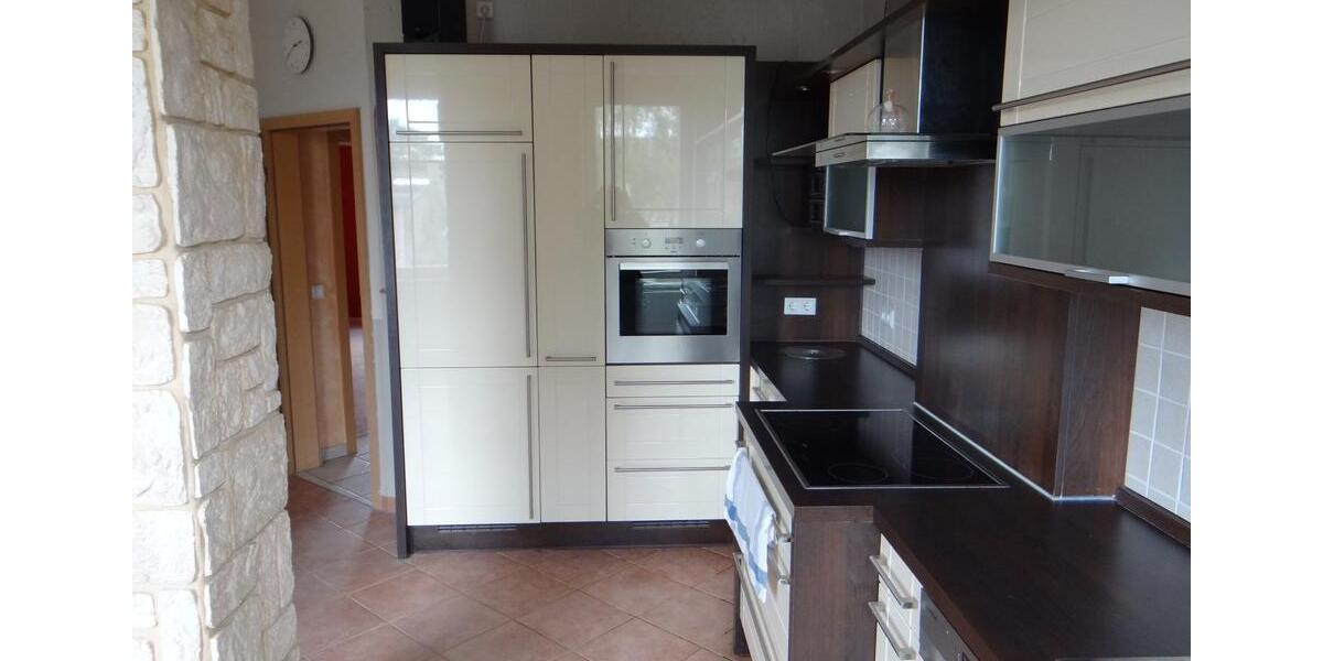 Etagenwohnung Weißenfels - 4.5 Zimmer, 127 m&sup2;, 110.000&euro; | Angebot:27176064