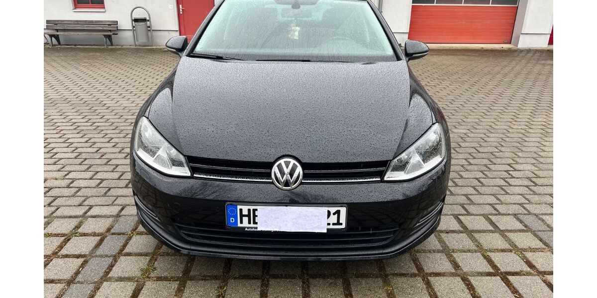 VW Golf 205.000 km 8.200 &euro; Huy 38838