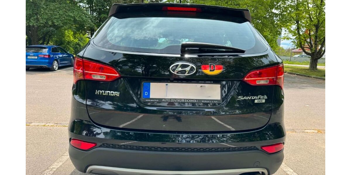 Hyundai SANTA FE 148.000 km 8.900 &euro; Augsburg 86154