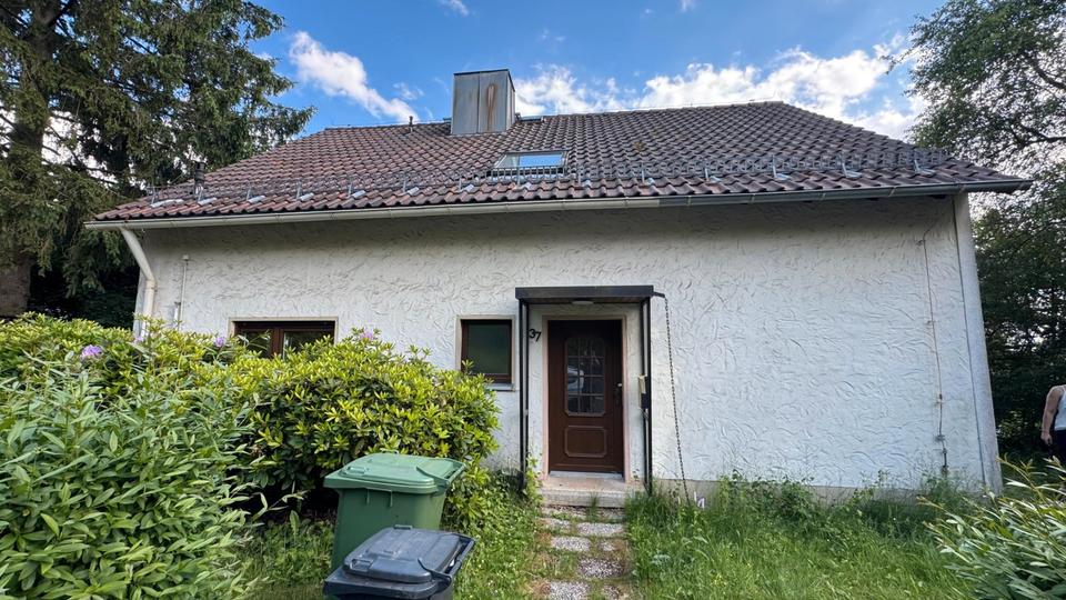 Einfamilienhaus Hof Christiansreuth - 6 Zimmer, 160 m&sup2;, 250.000&euro; | Angebot:27132106