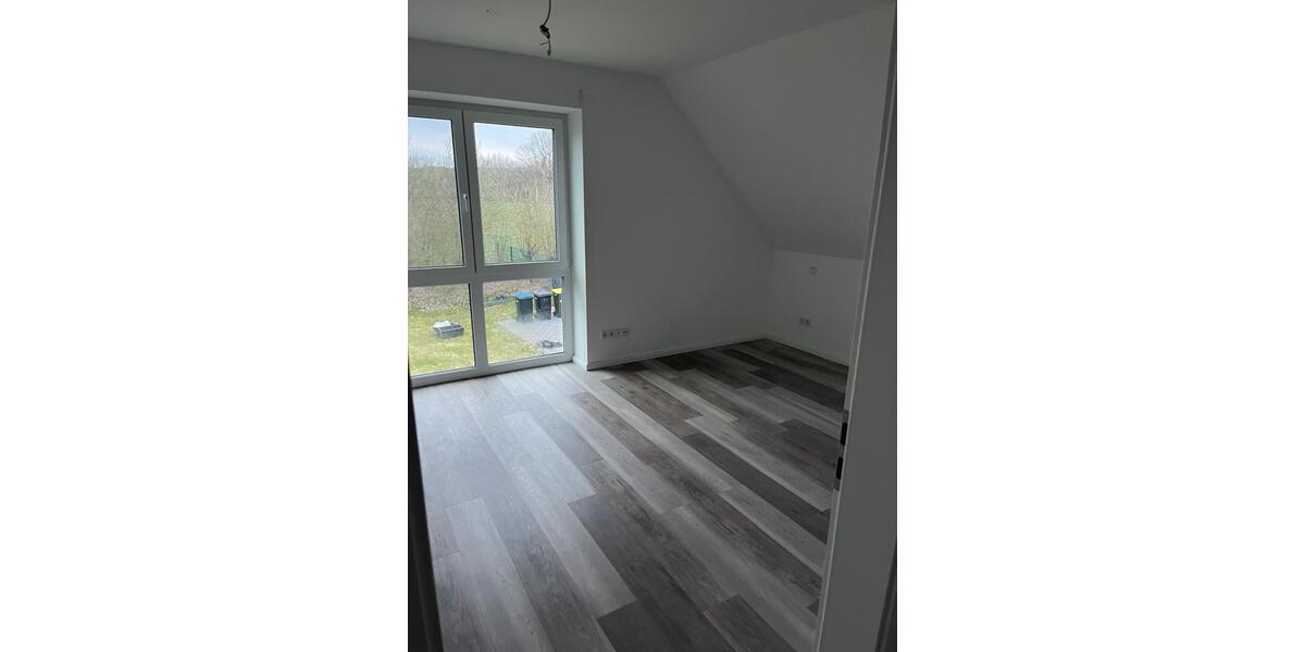 Doppelhaushälfte Salzhausen - 4 Zimmer, 116 m&sup2;, 1.600&euro; | Angebot:25965613