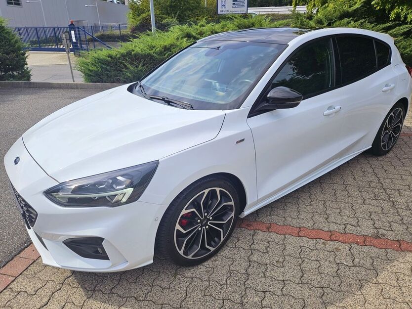 Ford Focus 71.000 km 20.000 € Kamenz 01917
