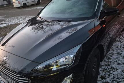 Ford Focus 107.000 km 13.999 &euro; Frankfurt am main 60386