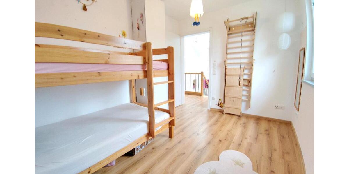 Doppelhaushälfte Greifenberg - 3.5 Zimmer, 95 m&sup2;, 1.569&euro; | Angebot:23776476