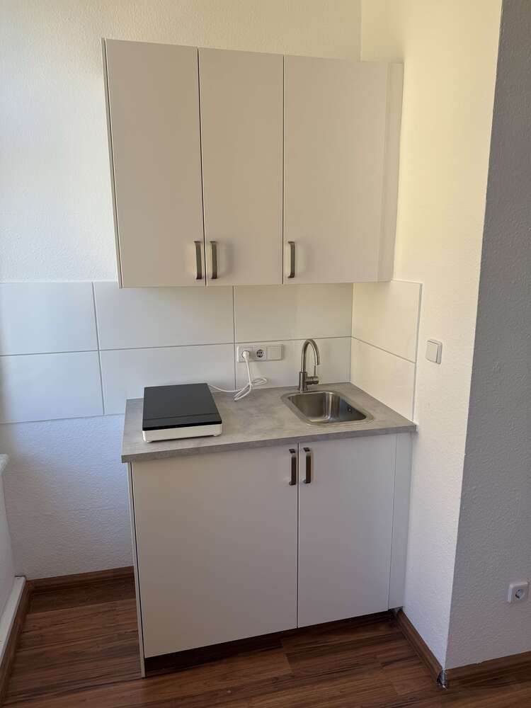 Wohnung zum Mieten in Halle 299 € 19.78 m²