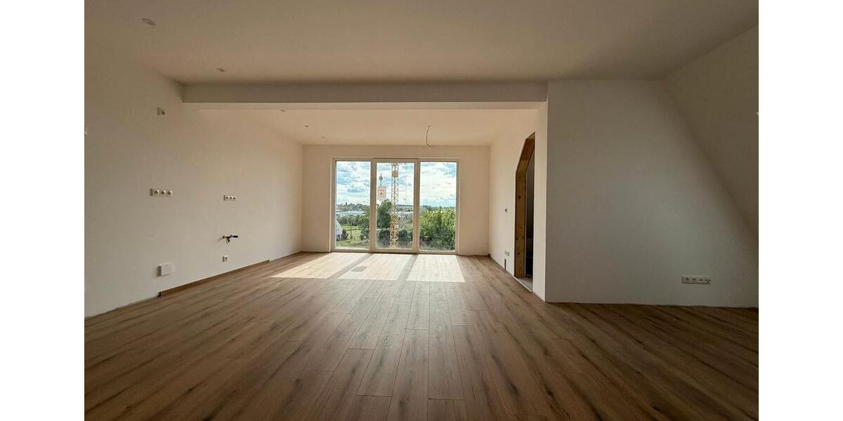 Dachgeschoßwohnung Buttenwiesen - 4 Zimmer, 100 m&sup2;, 1.050&euro; | Angebot:26646629