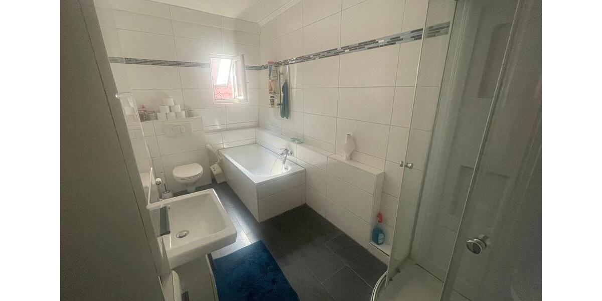 Mehrfamilienhaus, Wohnhaus Markt Erlbach - 16 Zimmer, 450 m&sup2;, 460.000&euro; | Angebot:27050053