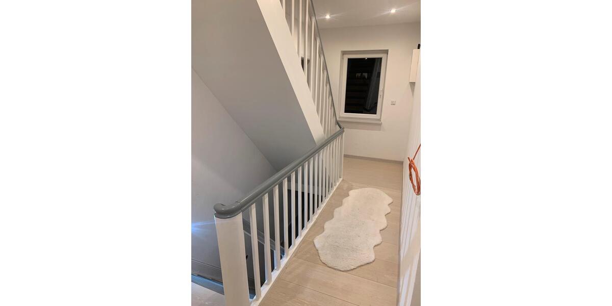 Etagenwohnung Meschede - 4 Zimmer, 110 m&sup2;, 950&euro; | Angebot:24830781