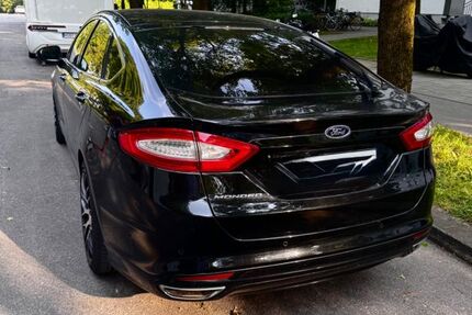 Ford Mondeo 139.700 km 13.999 € München 81927