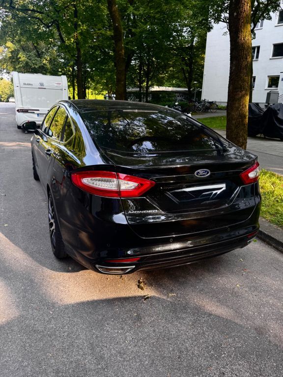 Ford Mondeo 139.700 km 13.999 € München 81927