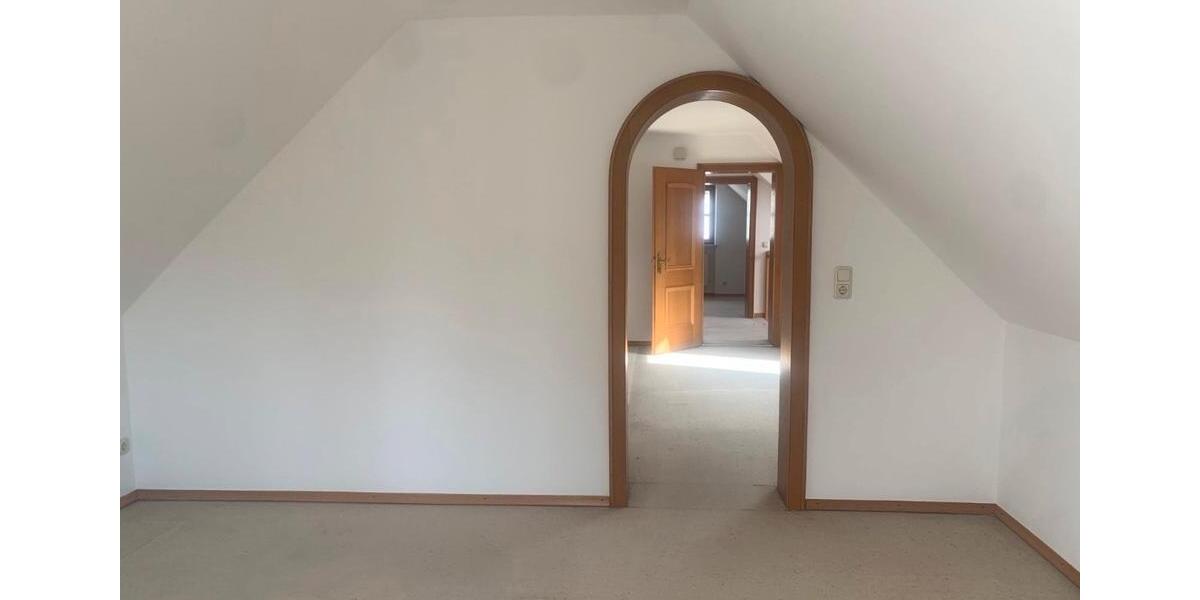 Einfamilienhaus Arnstorf - 6 Zimmer, 150 m&sup2;, 1.490&euro; | Angebot:26326548