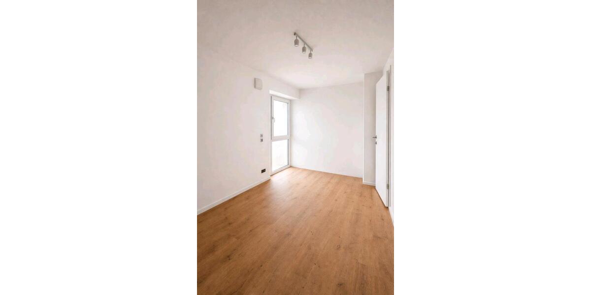 Etagenwohnung Oberasbach - 4 Zimmer, 120 m&sup2;, 1.800&euro; | Angebot:25960599