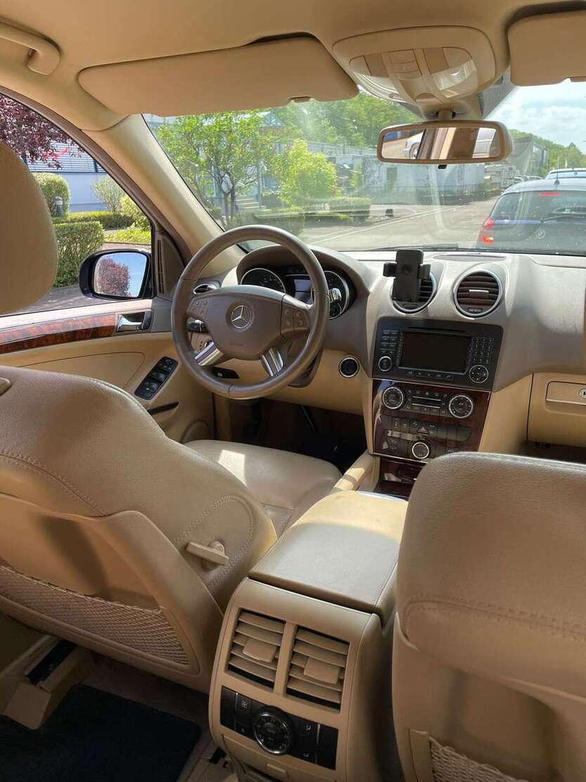 Mercedes-Benz ML 320 285.000 km 8.400 € Ilsfeld 74360