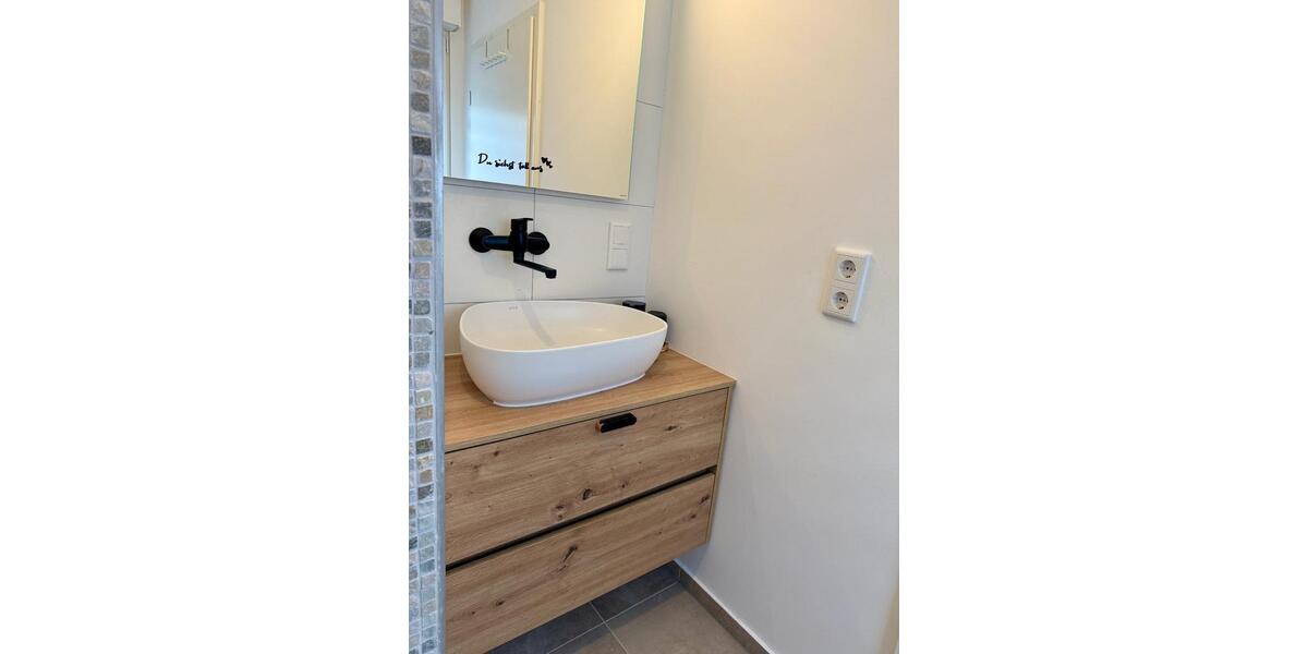 Etagenwohnung Brühl - 2 Zimmer, 70 m&sup2;, 1.500&euro; | Angebot:24878524