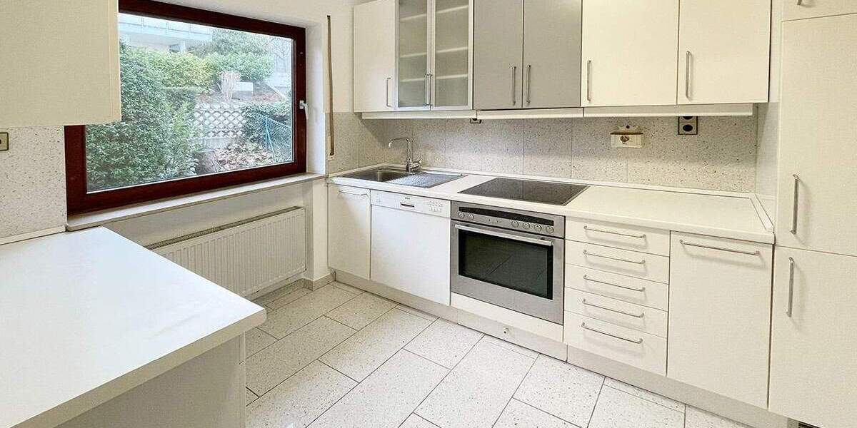 Einfamilienhaus Stuttgart Rohr - 8 Zimmer, 155 m&sup2;, 2.200&euro; | Angebot:24974564