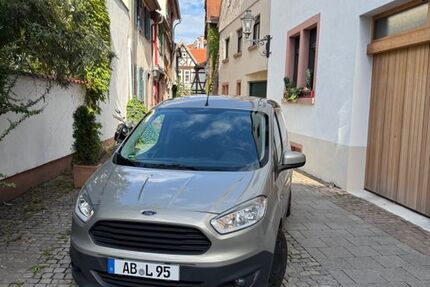 Ford Transit Courier
