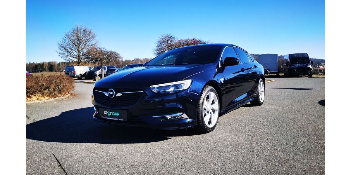 Opel Insignia 83.040 km 19.490 &euro; Ebersbach 02730
