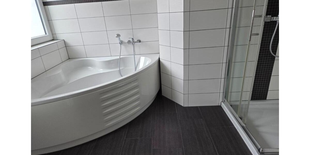 Erdgeschoßwohnung Schmelz - 5 Zimmer, 124 m&sup2;, 780&euro; | Angebot:26408963