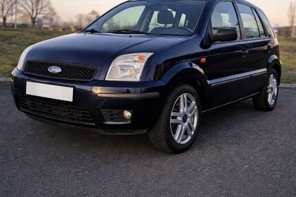 Ford Fusion 174.000 km 1.700 &euro; Offenburg 77656