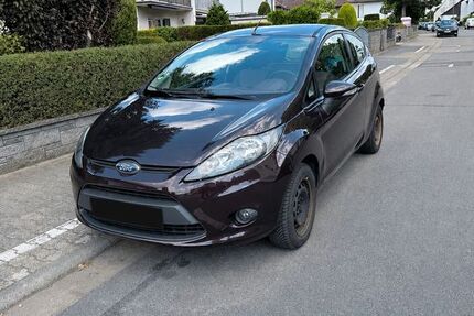 Ford Fiesta 143.000 km 2.990 &euro; Rüsselsheim 65428
