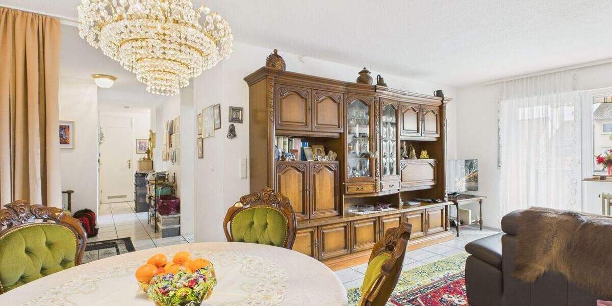 Etagenwohnung Brühl - 3 Zimmer, 85 m&sup2;, 185.000&euro; | Angebot:25374399