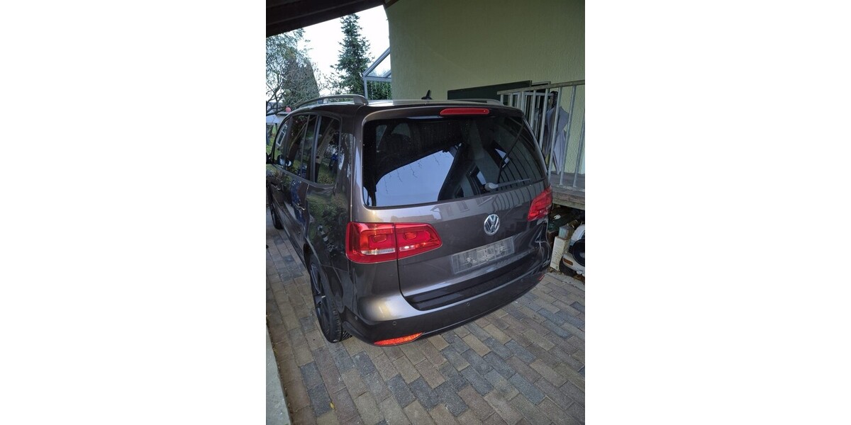 VW Touran 135.000 km 5.600 € Erfurt 99084