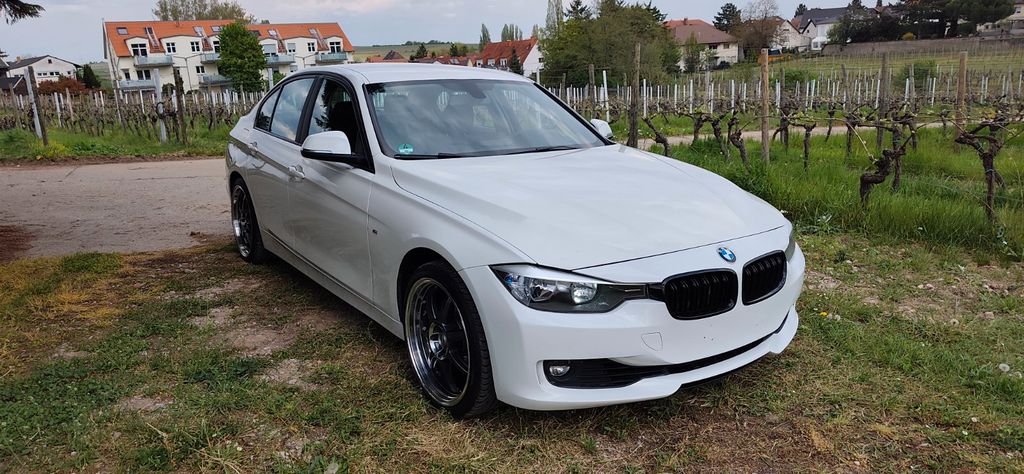 BMW 328 148.232 km 10.900 &euro; Kirchheim an der Weinstraße 67281