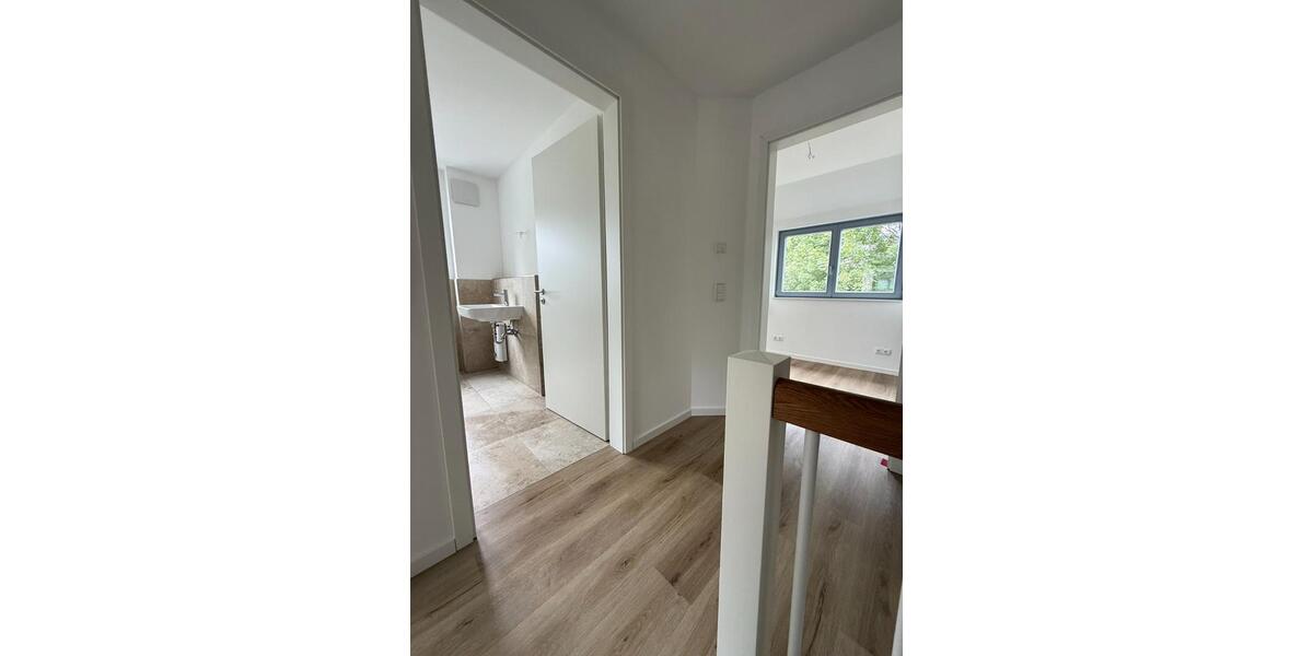 Erstbezug in Sünderup: Stilvolles Reihendhaus mit Terrasse! 3.5 zimmer