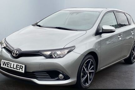 Toyota Auris 24.000 km 15.490 &euro; Leipzig 04178