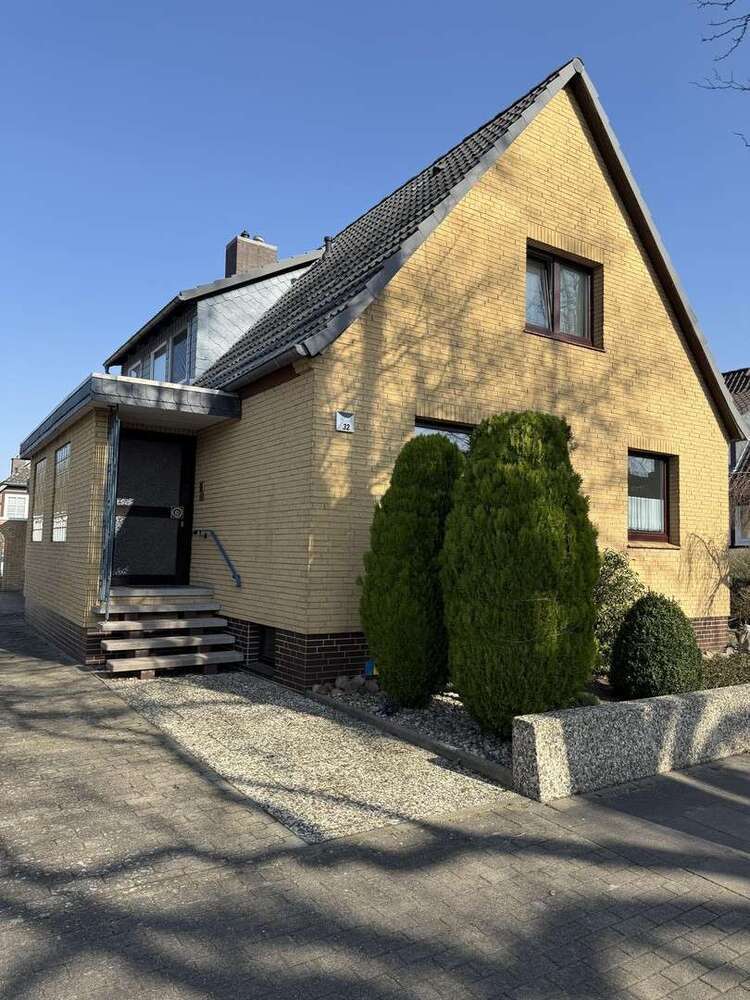Haus zum Kaufen in Uelzen 335.000 € 226.6 m²