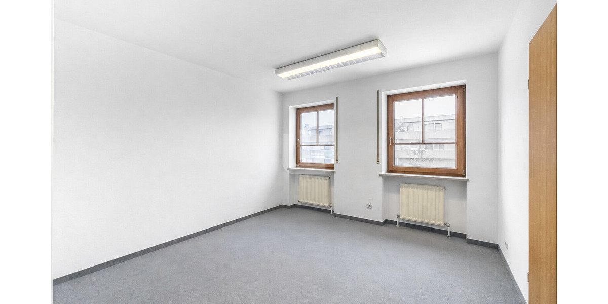 WINDISCH - Attraktive Wohnung mit 4 Zimmern im Herzen von Puchheim - aktuell als Büro genutzt - Etagenwohnung Puchheim | Angebot:25974146