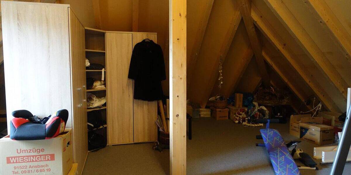 Einfamilienhaus Herrieden Hohenberg - 4 Zimmer, 200 m&sup2;, 880.000&euro; | Angebot:26499188